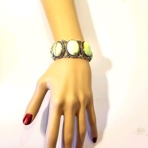 SPLENDID BRACELET NWOT